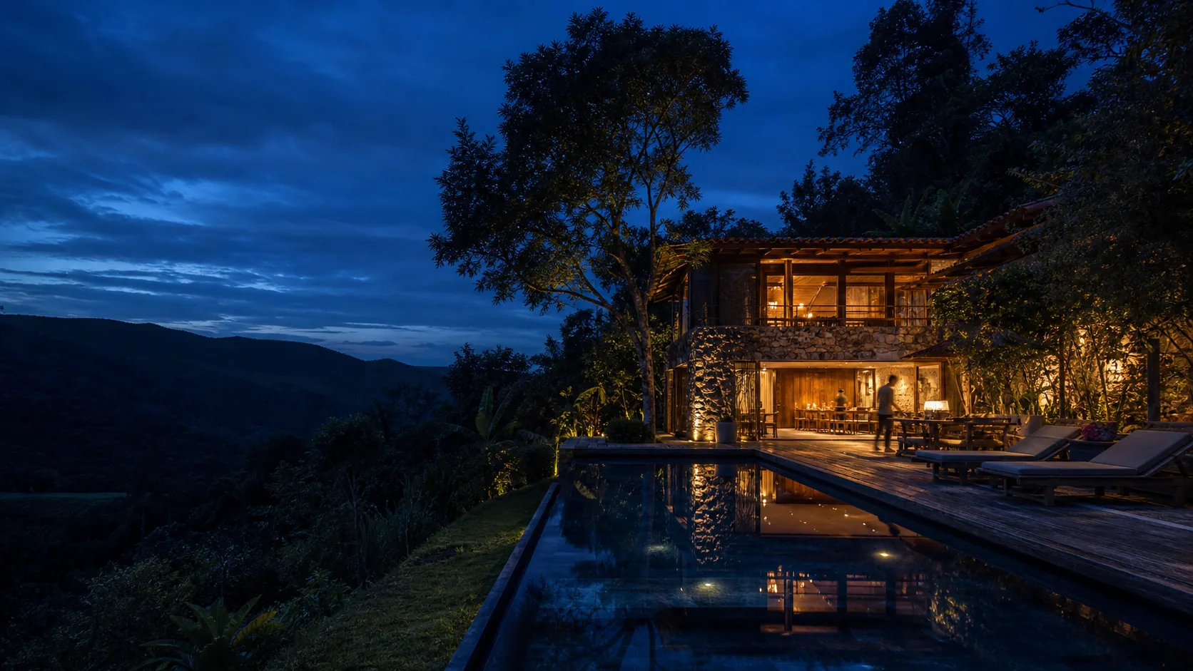 Pousada brasileira na Serra ao anoitecer